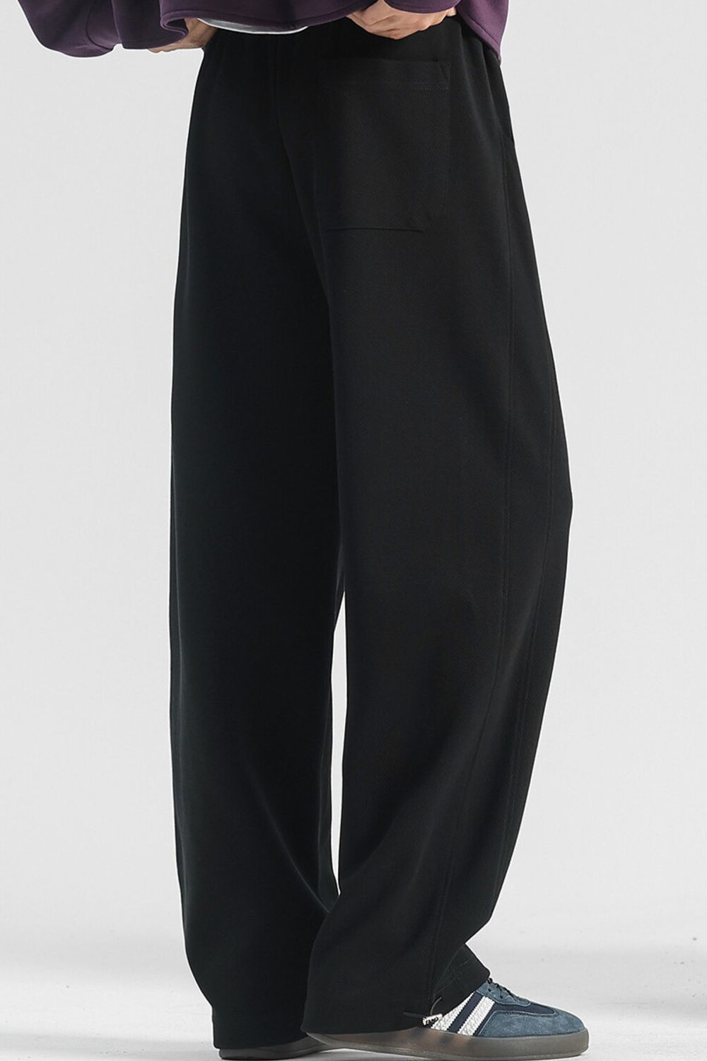 URBAN UNIT Core Structure Oversized Sweatpants in Midnight Black – Urban Plus Size Fit Back View