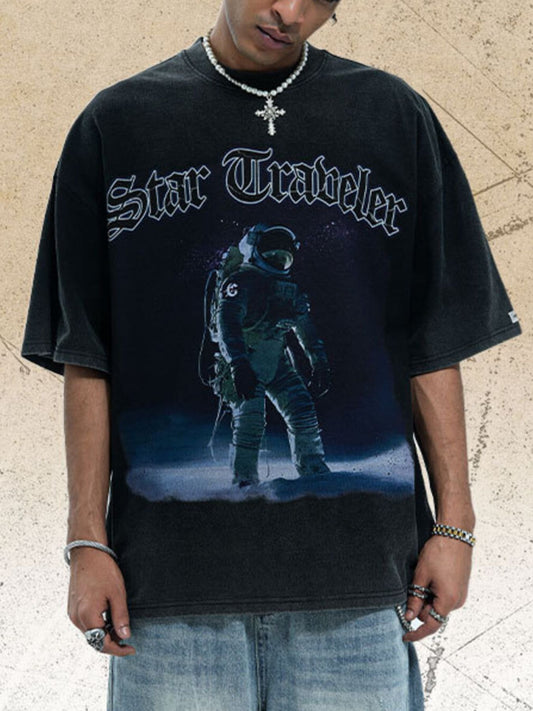 URBAN UNIT Star Traveler Oversized Tee in Washed Asphalt featuring a vintage astronaut graphic. Premium streetwear t-shirt with a dropped-shoulder oversized fit.